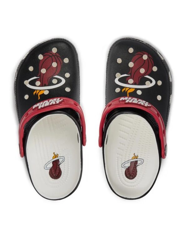 Crocs
Παντόφλες Crocs Classic Nba Miami Heats Clog 208861 Μαύρο